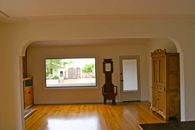 Entry - 3760 Boise Ave