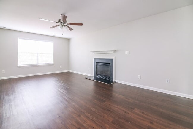 Foto del edificio - 1513 Clover Ridge Ct