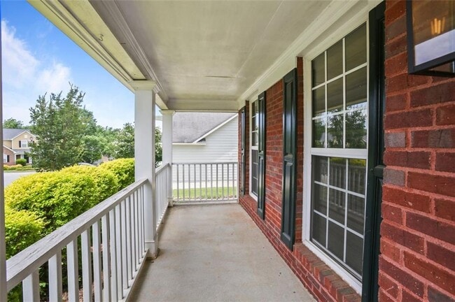 Building Photo - 1000 Great Oaks Dr