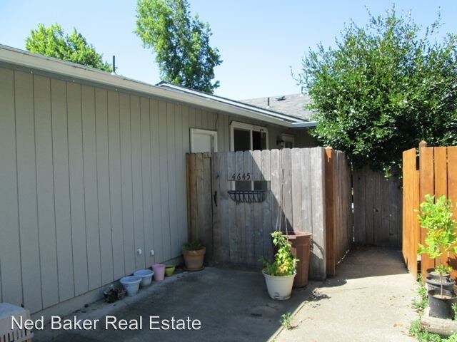 Building Photo - 3 br, 1 bath House - 4645 Buffalo Ct SE