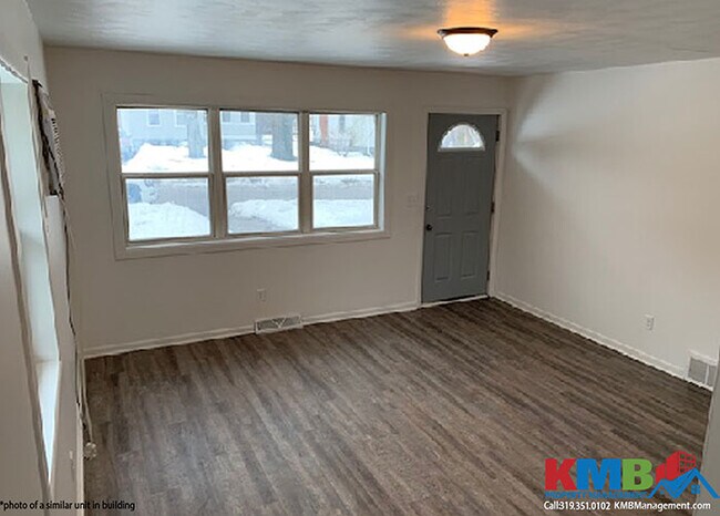 Building Photo - 1615 Crescent St