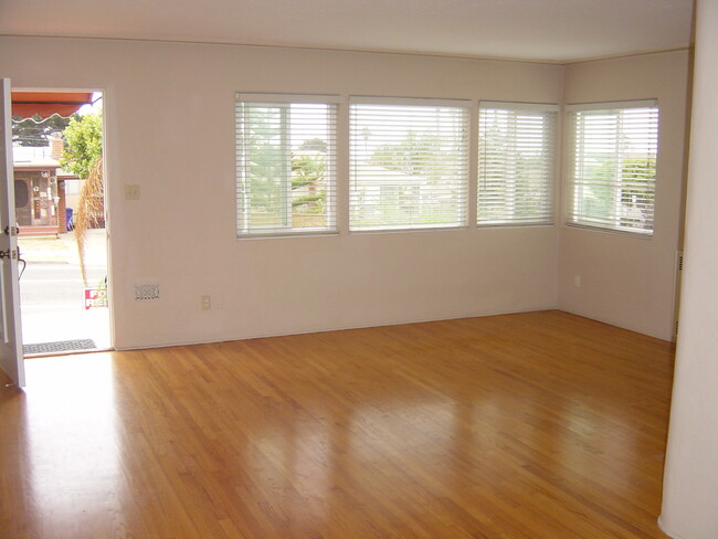 Living room - 4584 Point Loma Ave