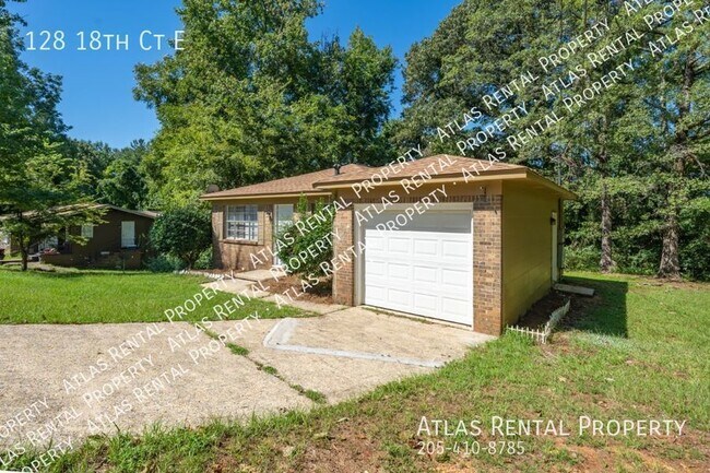 Building Photo - 128 18th Ct E