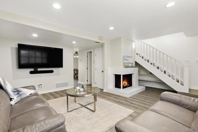 Foto del edificio - 845 Del Mar Downs Rd