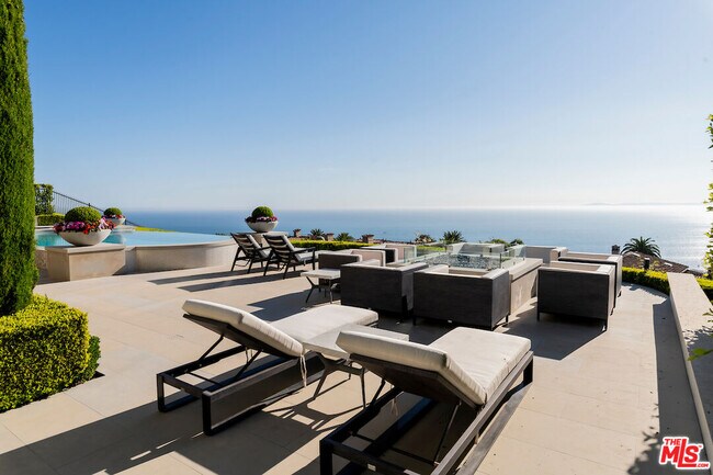 Foto del edificio - 6 Mystique