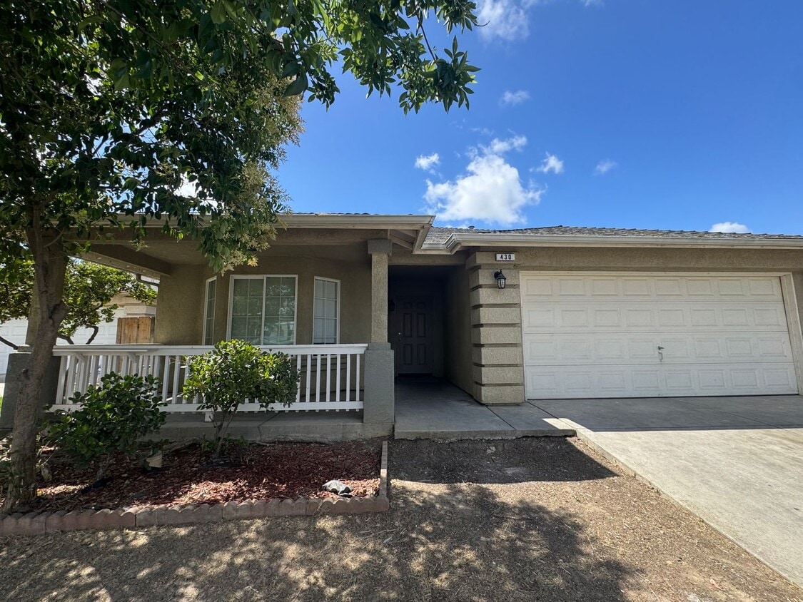 4 bed 2 bath home in Merced - 4 bed 2 bath home in Merced