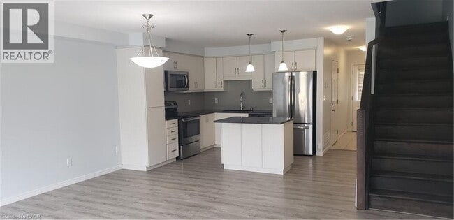 Building Photo - 566 Blair Creek Dr