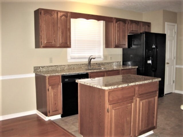 Building Photo - 703 Williamsburg Drive