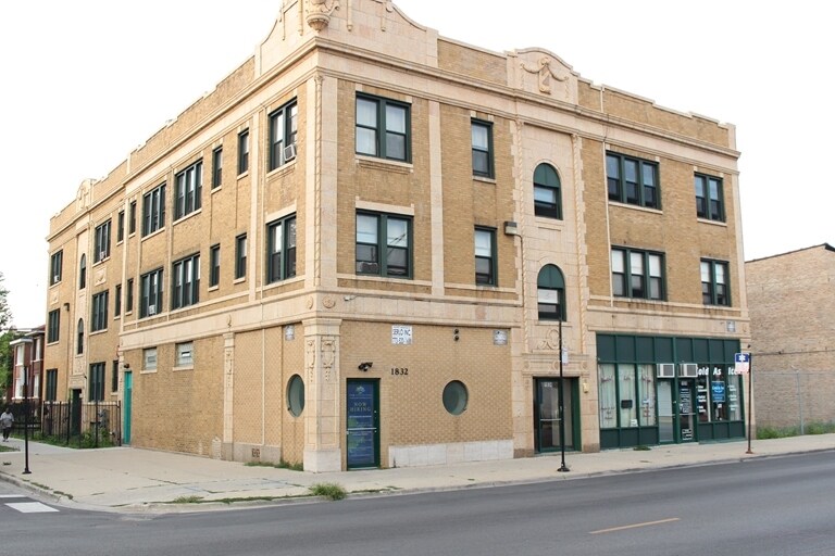 Primary Photo - 7851 S Constance Ave
