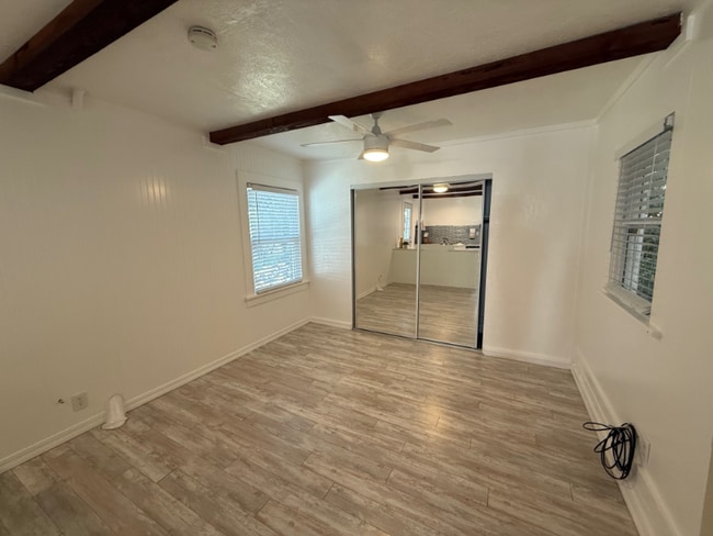 Foto del edificio - 192 Lubeck Rd