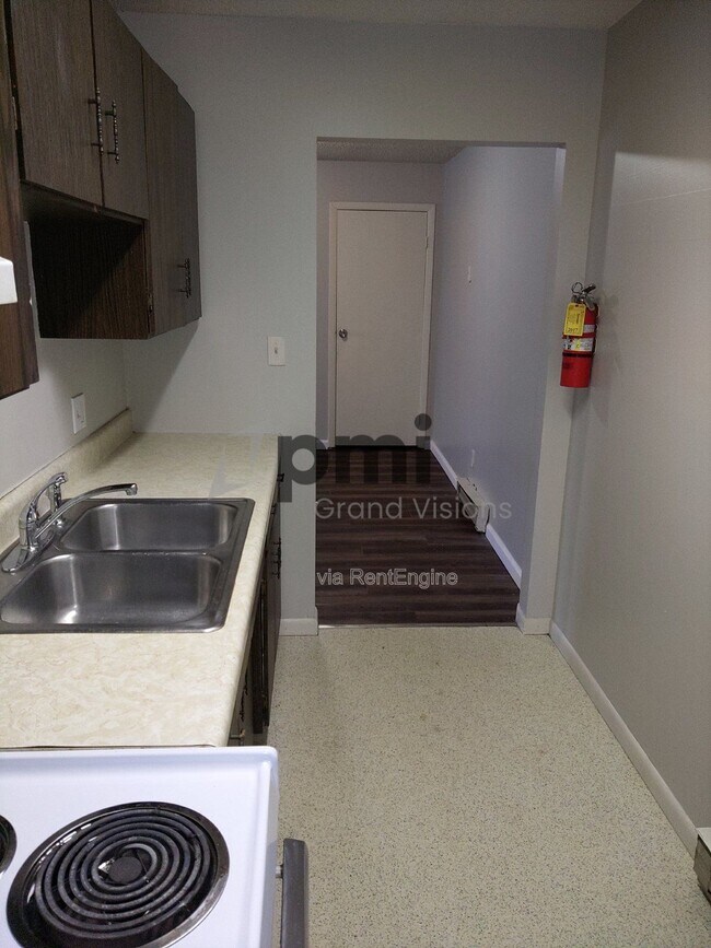 Foto del edificio - 24 W Buchanan Ave