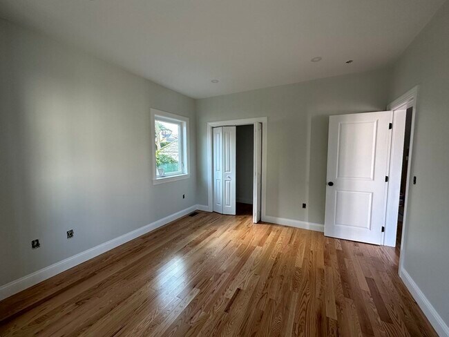 Foto del edificio - 13 Willow Ave
