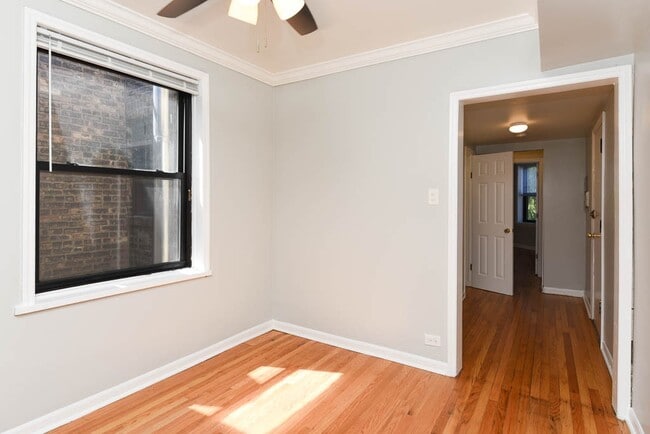 Foto del edificio - 7006 N Paulina St