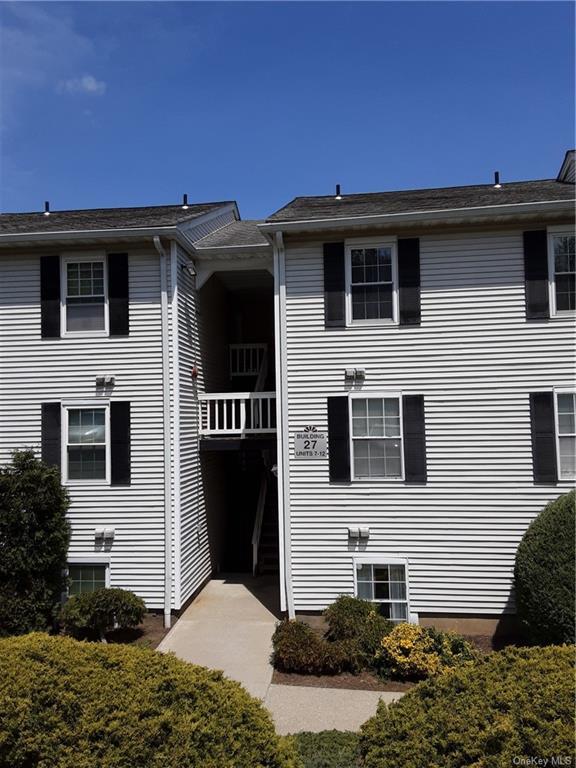 Foto principal - 27 Lexington Hills Rd