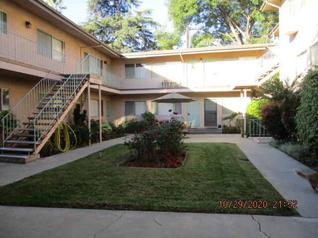 Building Photo - 1220 Lyndon St