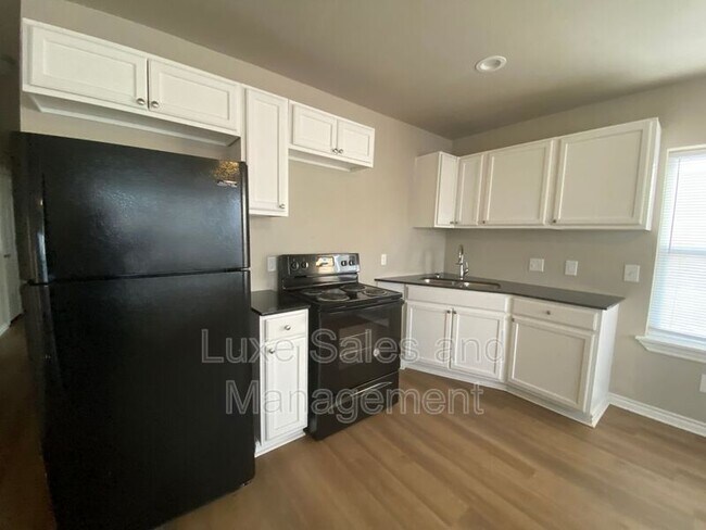 Foto del edificio - 2317 NW 12th St