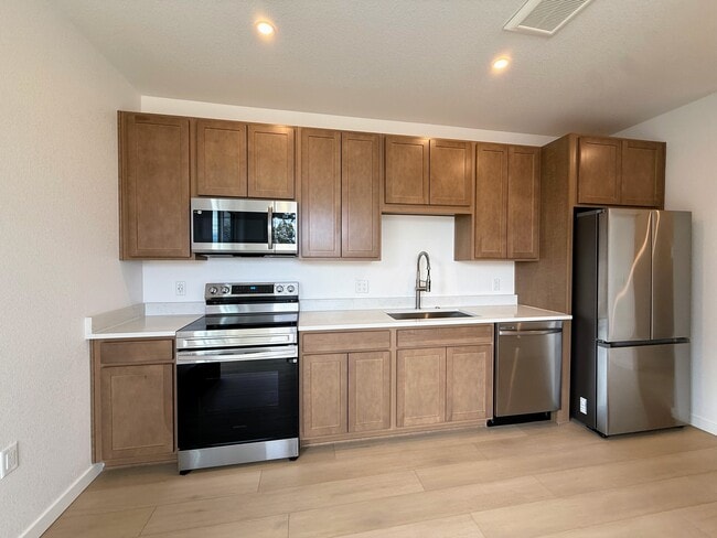 Building Photo - 1650 Sheridan Blvd