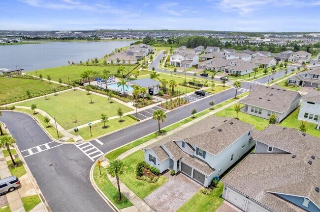 Foto del edificio - 19105 Planetree St