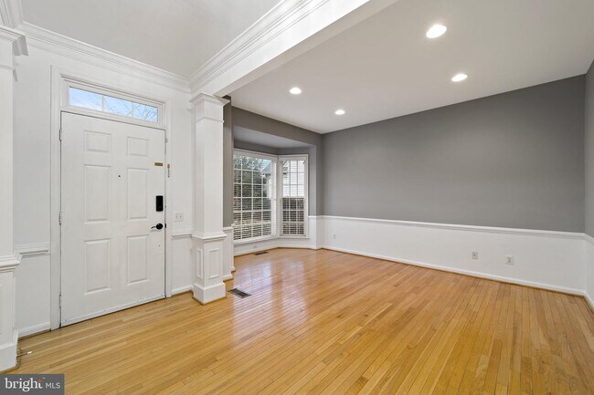 Foto del edificio - 2487 Sycamore Lakes Cove