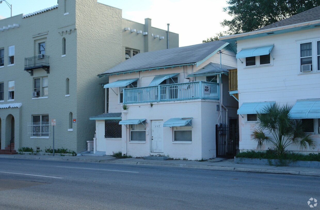 Foto del edificio - 779 4th Ave N