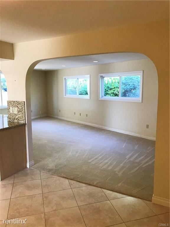 Building Photo - 3 br, 2 bath House - 3738 Calle Casino