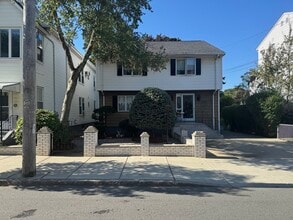 Building Photo - 149 Nichols St