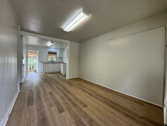 Building Photo - Available Now : Newly Renovated 2/1 attach...