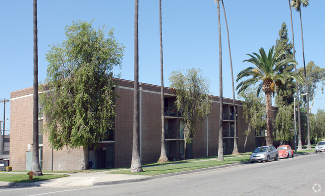 Building Photo - The Riverbrook Apartments