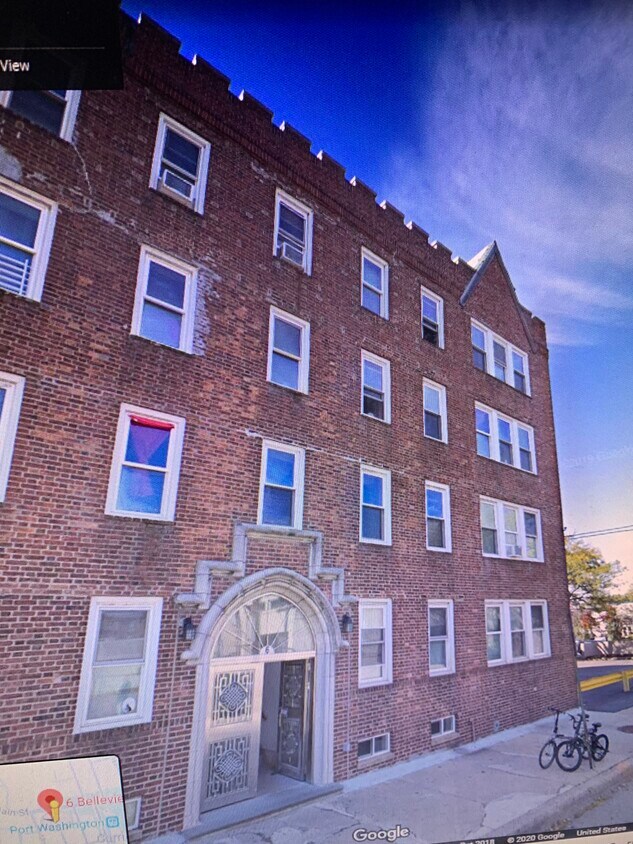 1/1 bath Port Washington ,NY - 6 Belleview Ave