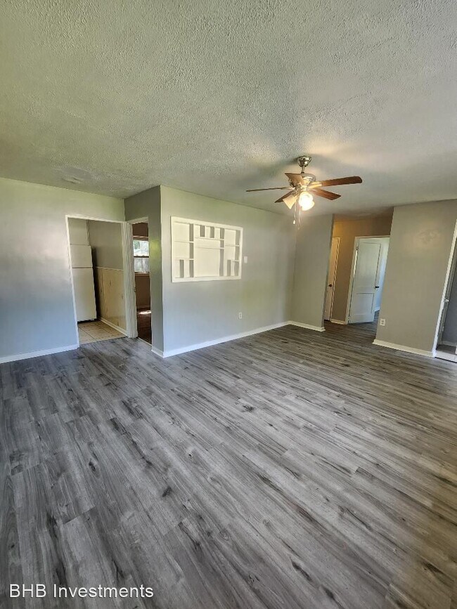 Foto del edificio - 3 br, 1 bath House - 6219 E 25th St