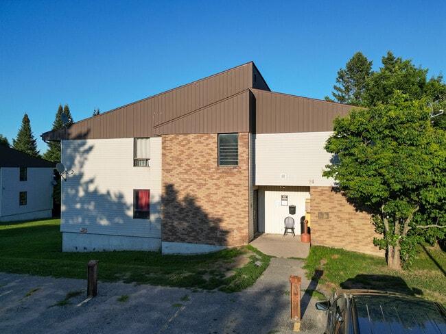 Building Photo - Crystal Heights Apartments