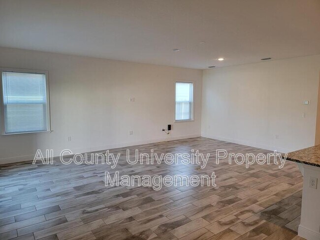 Foto del edificio - 2128 NW 247th Dr