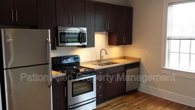 Foto del edificio - 444 Haywood Rd