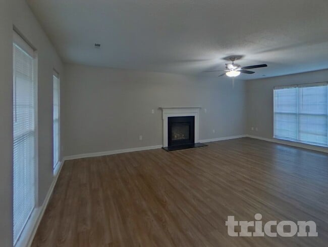 Building Photo - 2921 Barbee Ct