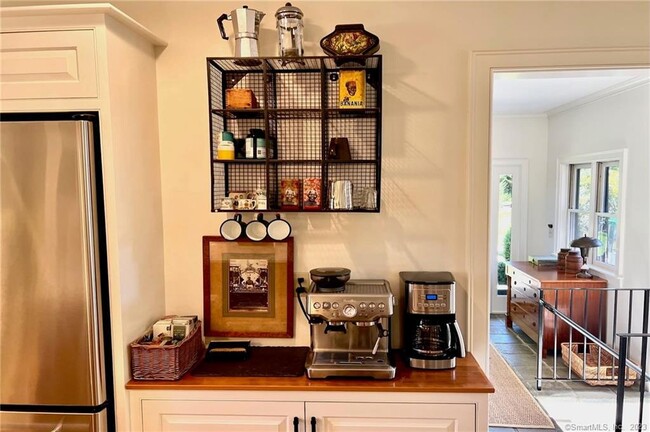 Foto del edificio - 11 Rolling Hills Dr