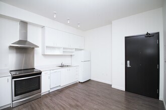 Kitchen - Ice House Midtown