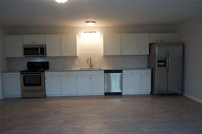 Building Photo - 7307 Avenue O