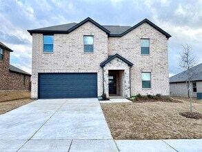 Building Photo - 615 Metallic Tree Ln