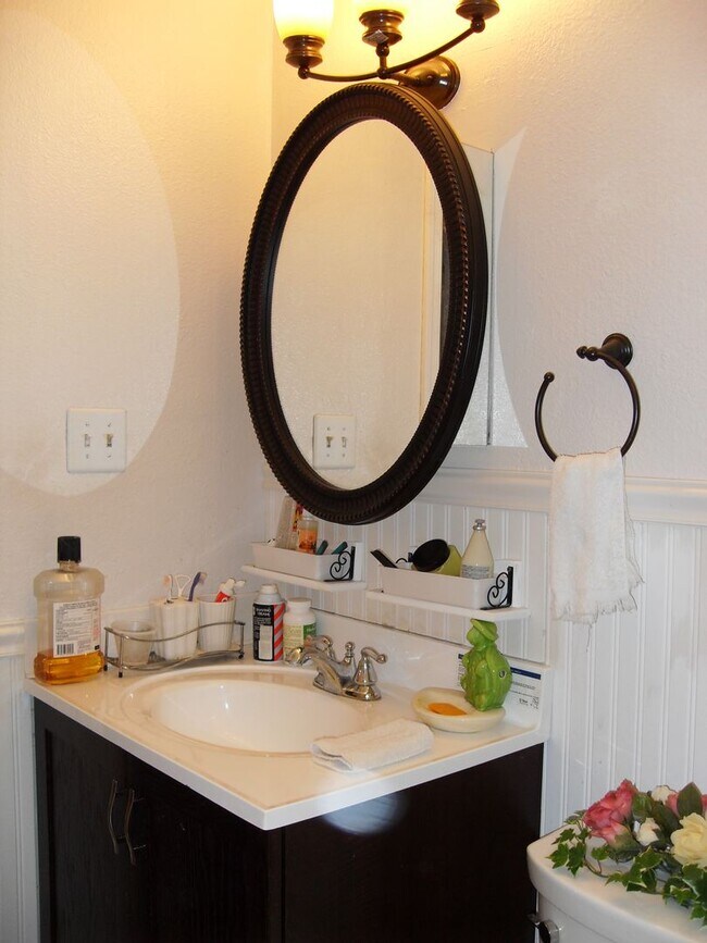 Foto del edificio - West-Flagstaff 4bd/2ba House Near NAU & CCC -Students & Pets OK!! Avail. July 10th!
