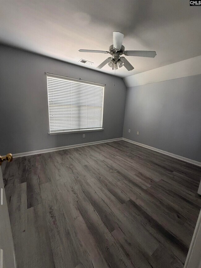 Foto del edificio - 375 Northwood St