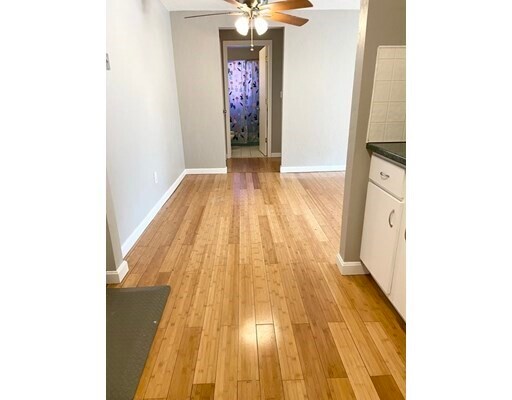 Foto del edificio - 16 Erick Rd