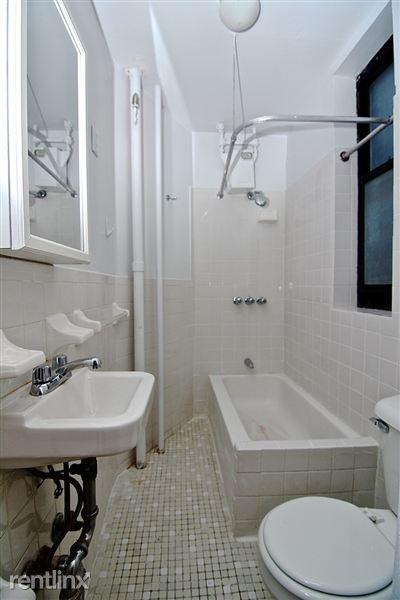 Building Photo - 6 E 86th St