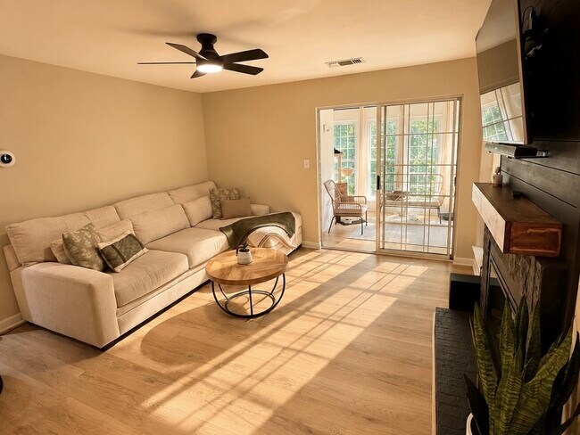 Living Room - 608 Squire Ln