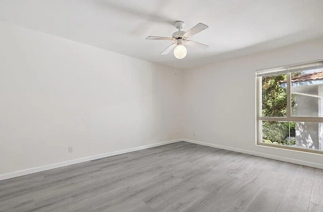 Building Photo - 4716 Park Granada