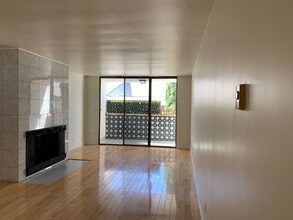 Building Photo - 205 Santa Monica Pier