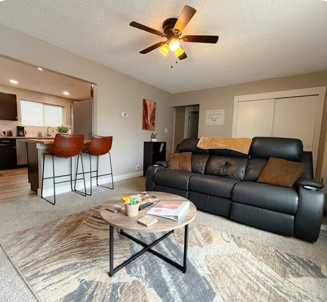 Foto del edificio - 772 E Stratford Ave