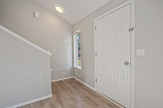 Building Photo - 978 SW 208th Pl