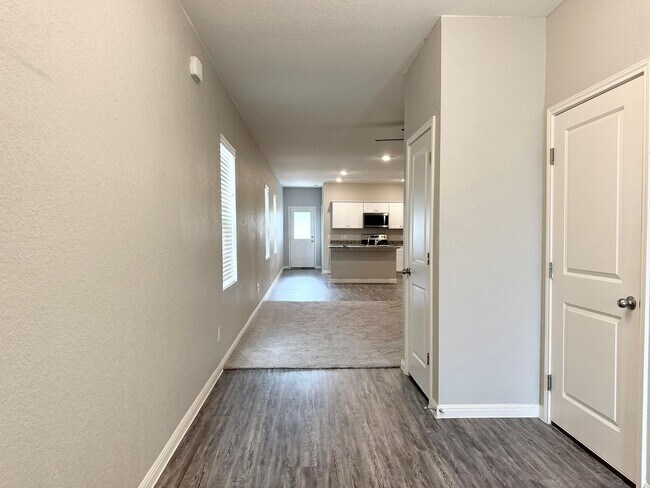 Foto del edificio - Charming 3BR Home with Spacious Backyard in Pflugerville