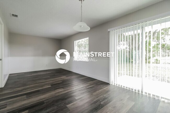 Foto del edificio - 3 Bedroom Pet-Friendly Home in Melbourne, FL with Main Street Renewal