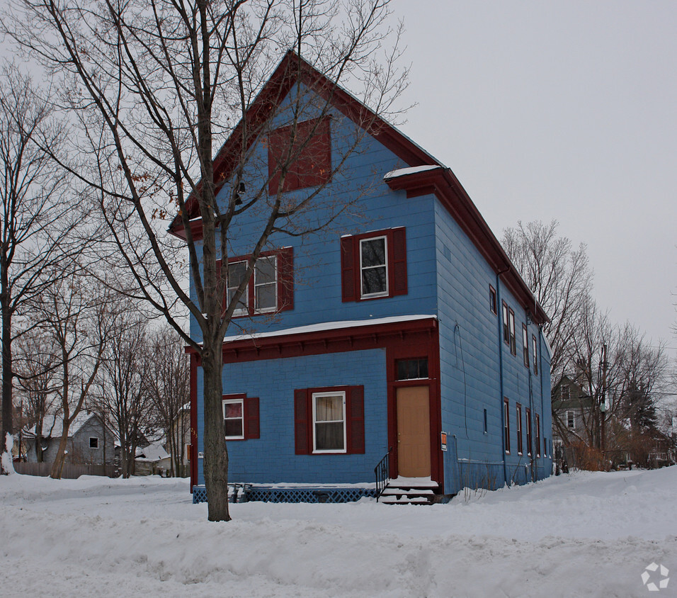 Primary Photo - 233 Glenwood Ave